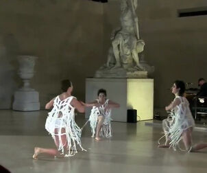 Bare on Stage-189-Topless Louvre in Paris-Alicia Soto