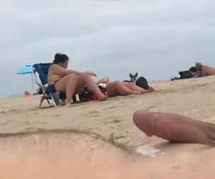 Cum shot in beach sans massaging